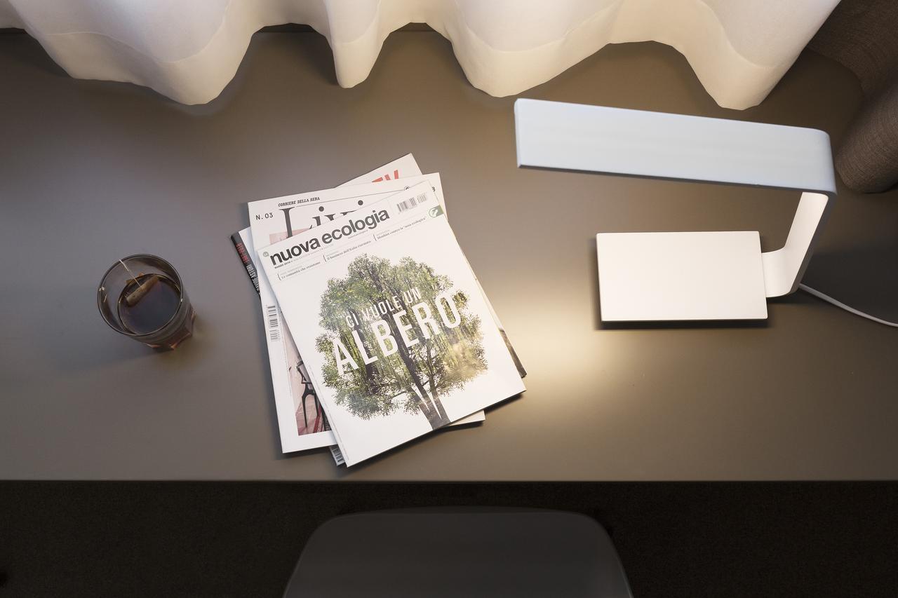 City Hotel & Suites Фолиньо Екстериор снимка